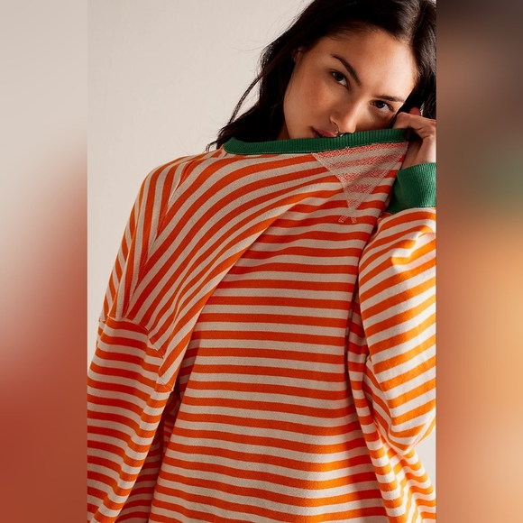 BRAND NEW FREE PEOPLE CLASSIC STRIPE OVERSIZED CREWNECK, ORANGECOMBO, SIZE SMALL - Picture 1 of 7